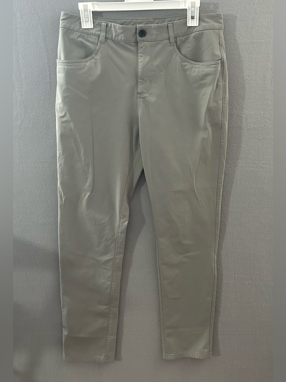 Vuori Meta Pants Performance Stretch Golf 5 Pocket Size 32x30 Athletic Slim V430